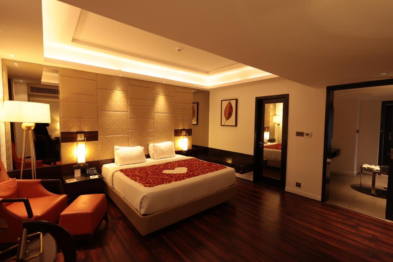 Hotel Cenneys Gateway Salem Ngoại thất bức ảnh