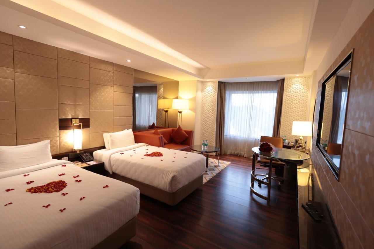 Hotel Cenneys Gateway Salem Ngoại thất bức ảnh