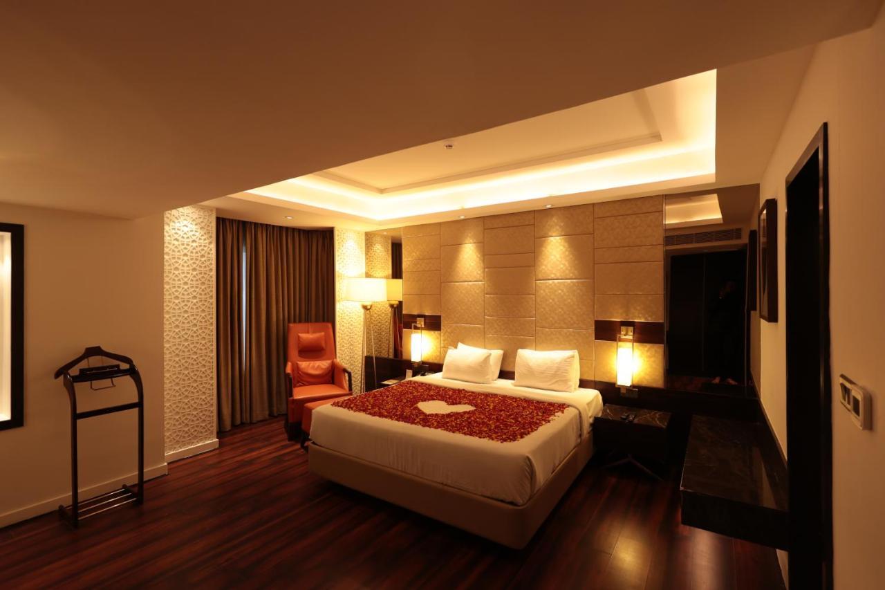 Hotel Cenneys Gateway Salem Ngoại thất bức ảnh