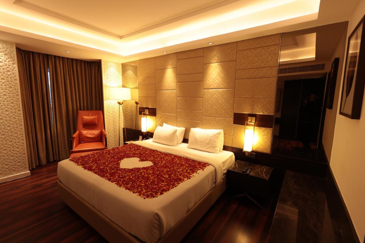 Hotel Cenneys Gateway Salem Ngoại thất bức ảnh