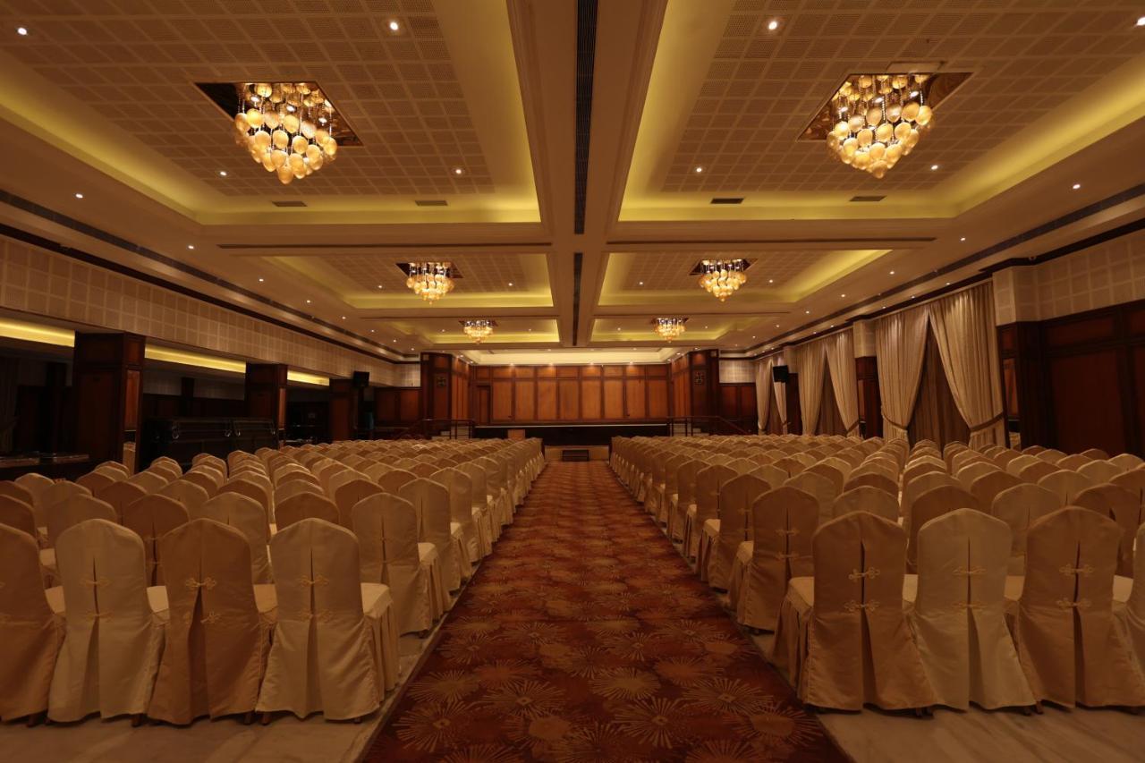 Hotel Cenneys Gateway Salem Ngoại thất bức ảnh