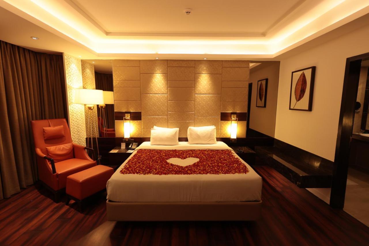 Hotel Cenneys Gateway Salem Ngoại thất bức ảnh