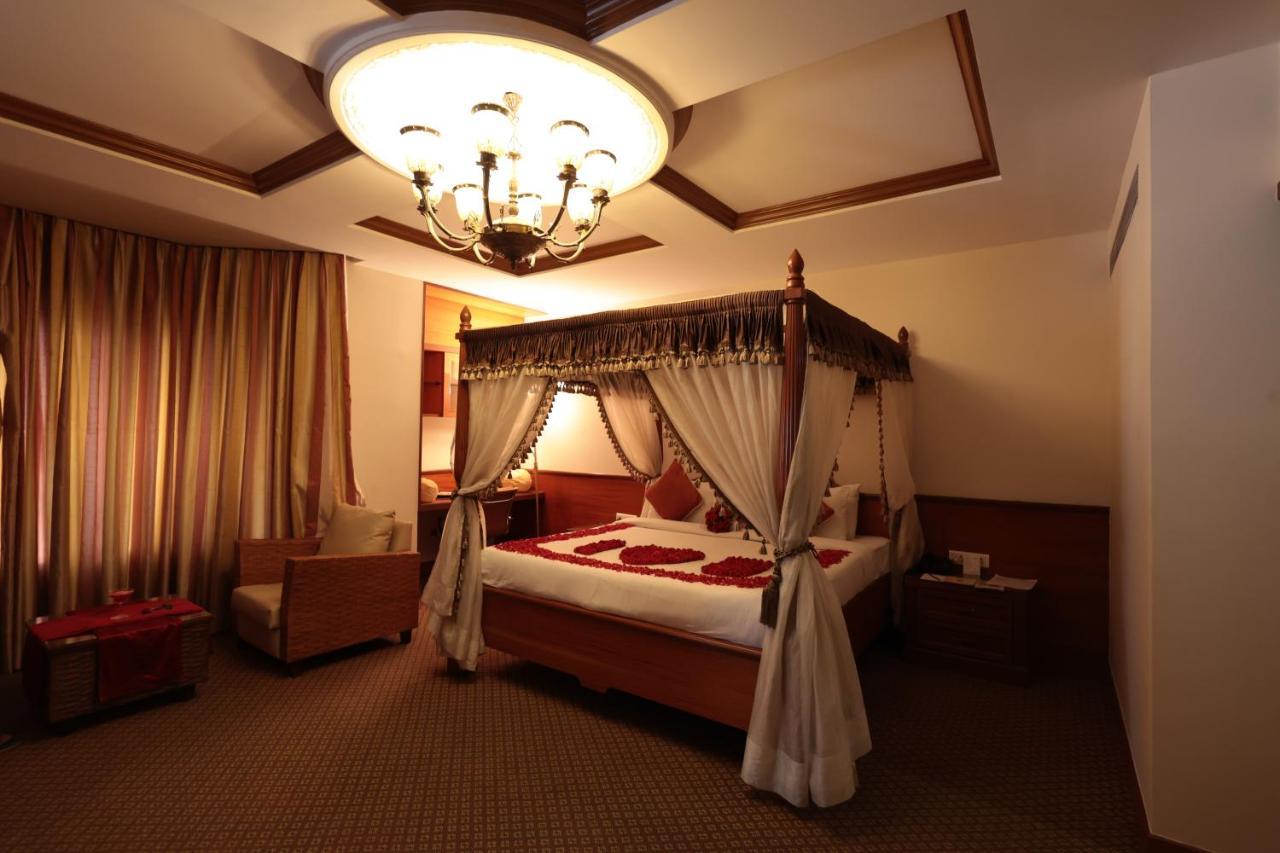 Hotel Cenneys Gateway Salem Ngoại thất bức ảnh