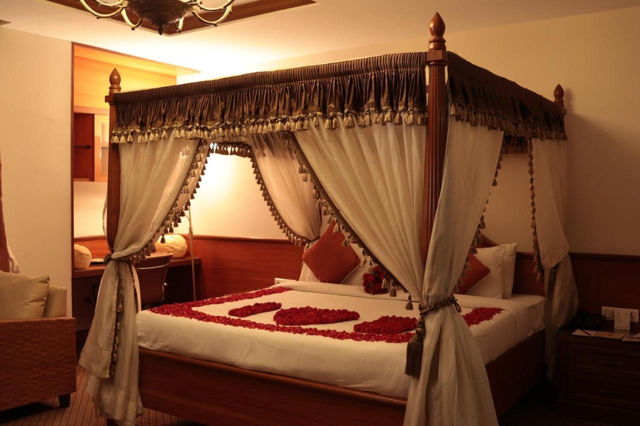 Hotel Cenneys Gateway Salem Ngoại thất bức ảnh