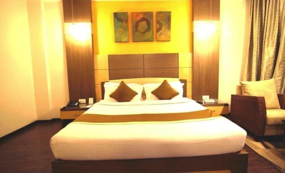 Hotel Cenneys Gateway Salem Ngoại thất bức ảnh